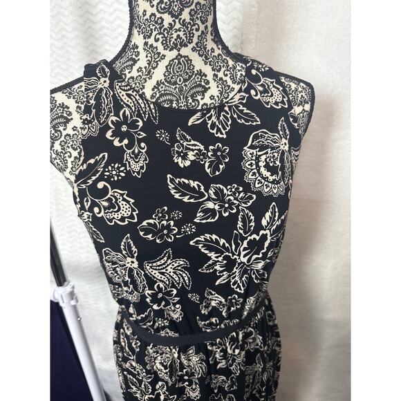 BN #19  LOFT Black & Cream Floral Sleeveless Belted Dress - Size Small - Picture 2 of 5